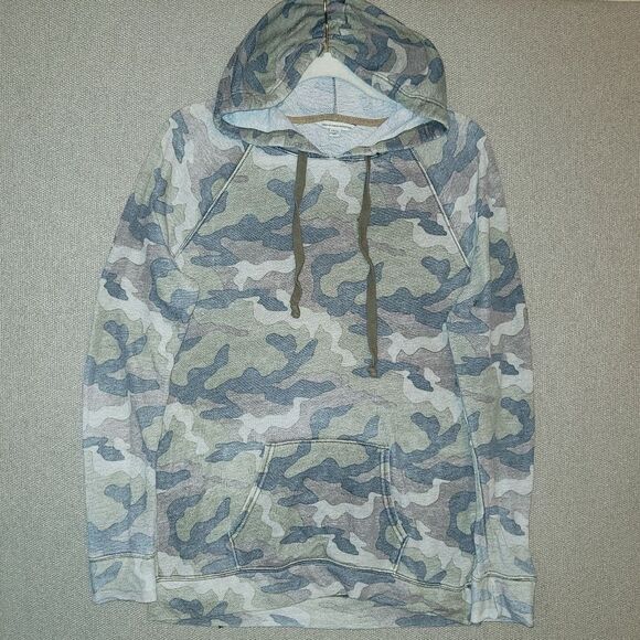 American Eagle Outfitters Tops - American Eagle Outfitters Size Small Camouflage Hooded Long Sleeve Top